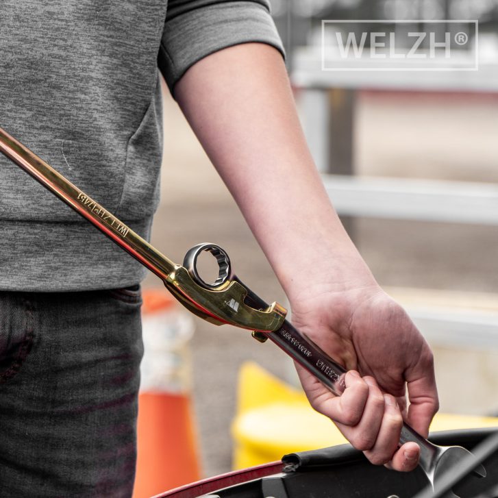 Universal Wrench Extender Tool - Image 3